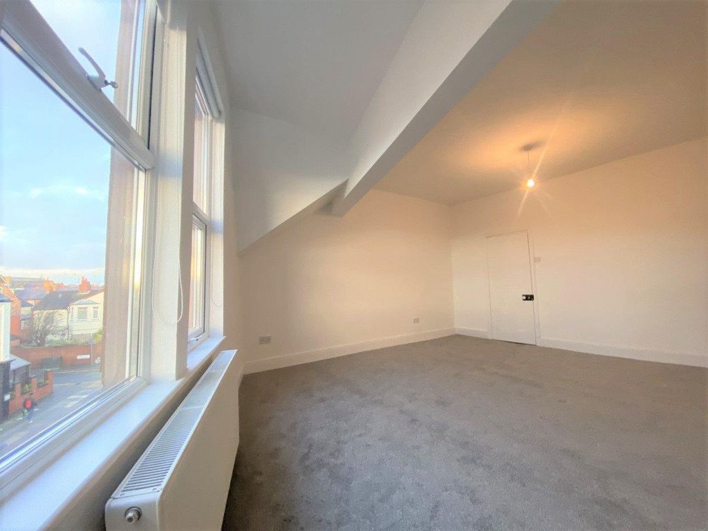 Property photo 3 of 7 Thumbnail_Img_6021 - Copy (1).Jpg