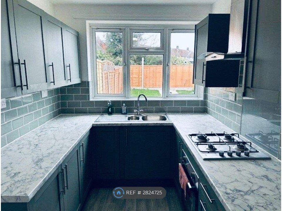 Property photo 2 of 11 Brand New Kitchen