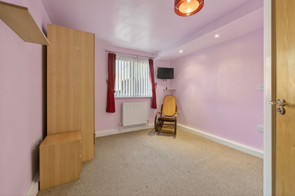 Additional image 4 of 2 bed flat for saleRidgeway Road, Rumney, Cardiff, South Glamorgan CF3