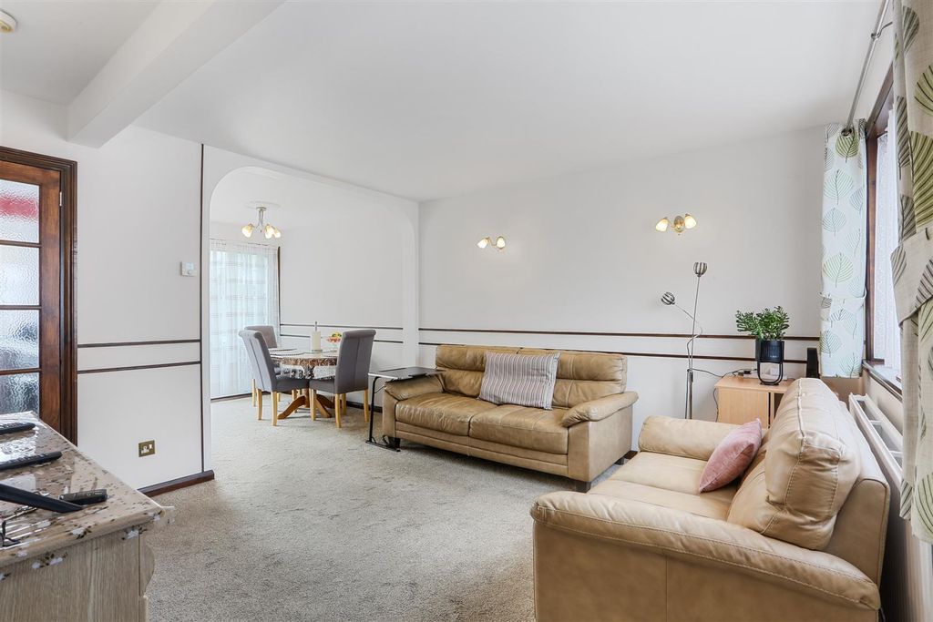 Property photo 2 of 19 1555174492 - 28.Jpg