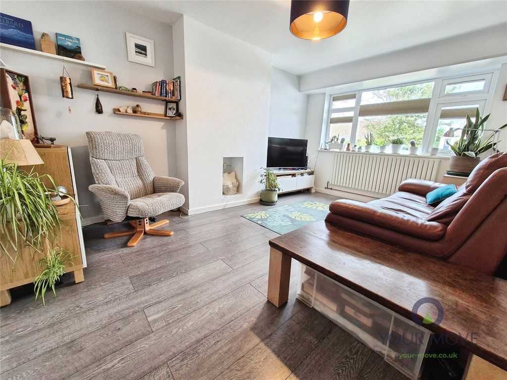 Property photo 2 of 27 Sitting Room