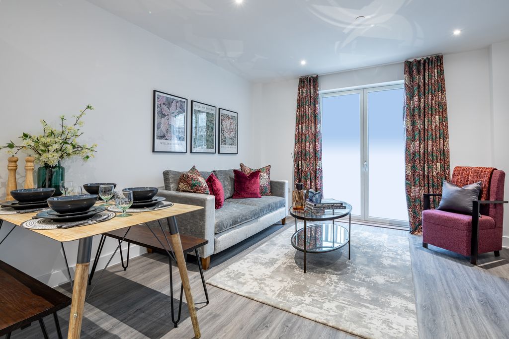 Property photo 1 of 7 25.02.05 Cside Hepworth Place Dury Apts 1 Bed-5-Hdr