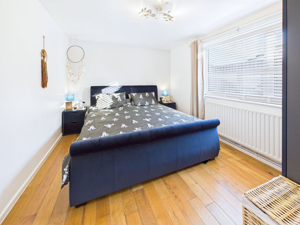 Property photo 3 of 13 Principal Bedroom