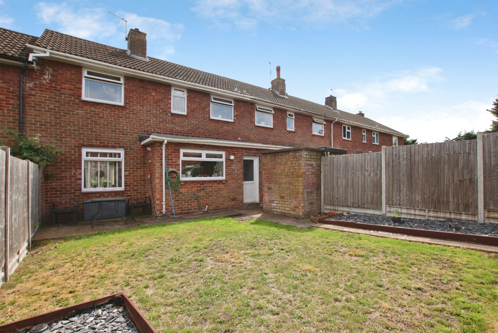 Property photo 1 of 12 4542471