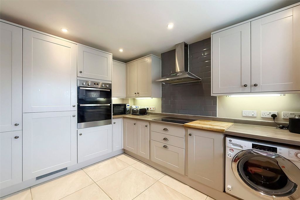 Property photo 3 of 17 Picture No. 07