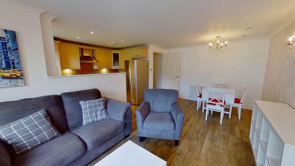 Property photo 3 of 10 Photo 3