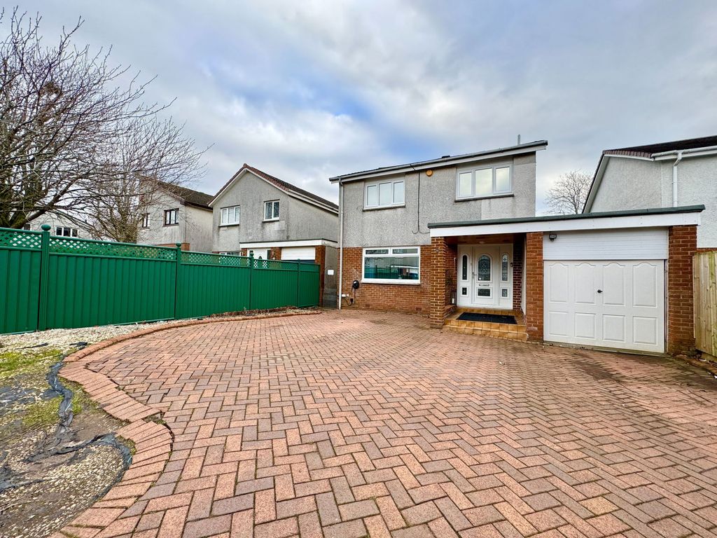 Property photo 1 of 31