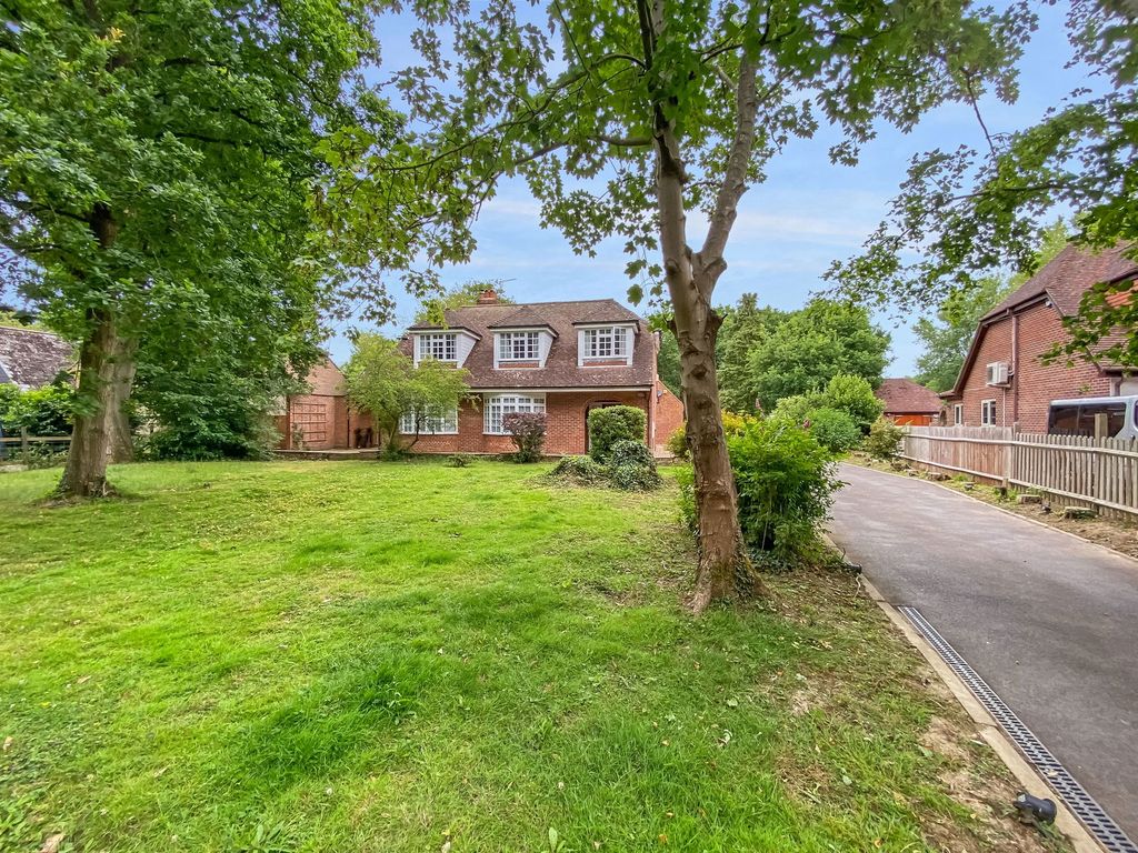 Property photo 1 of 28