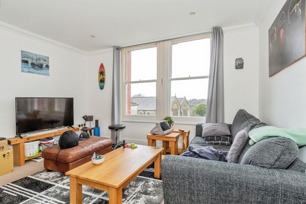 Property photo 2 of 27 Pbox-Img.Jpg