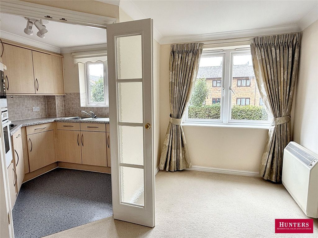 Property photo 3 of 17 Picture No. 05