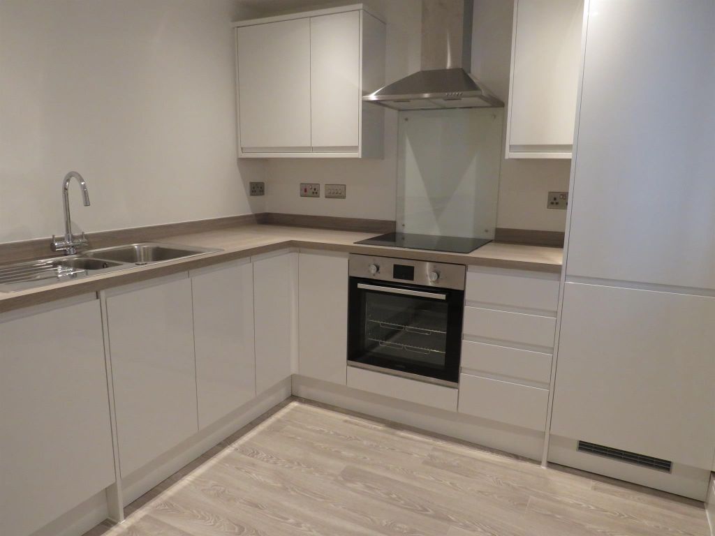 Property photo 2 of 5 Kitchen