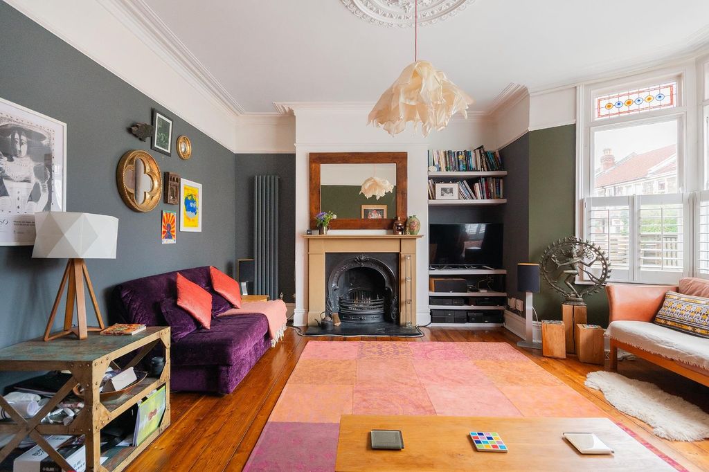 Property photo 1 of 34 3B6Abn - Living Room A.Jpg