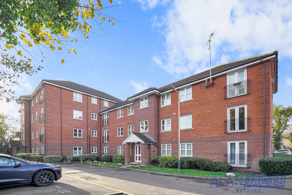 Property photo 2 of 19