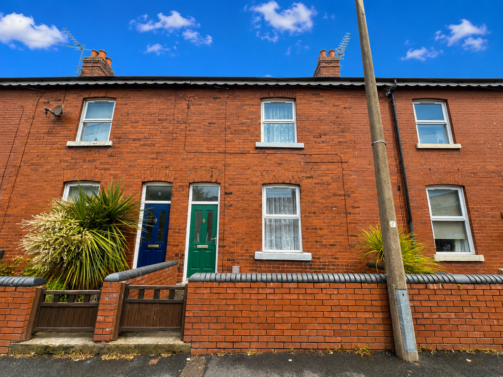Property photo 1 of 12