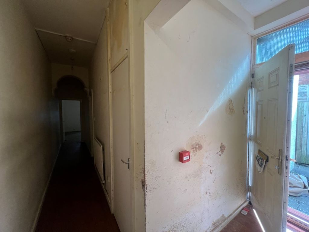 Property photo 3 of 41