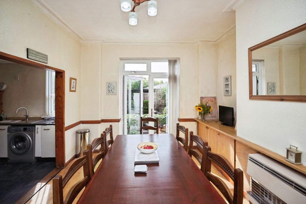 Property photo 3 of 21 Pbox-Img.Jpg
