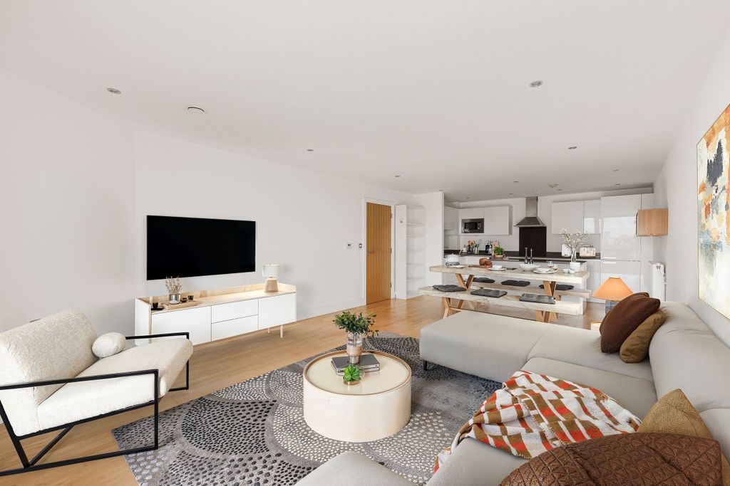 Property photo 3 of 10 Property_8091_094...