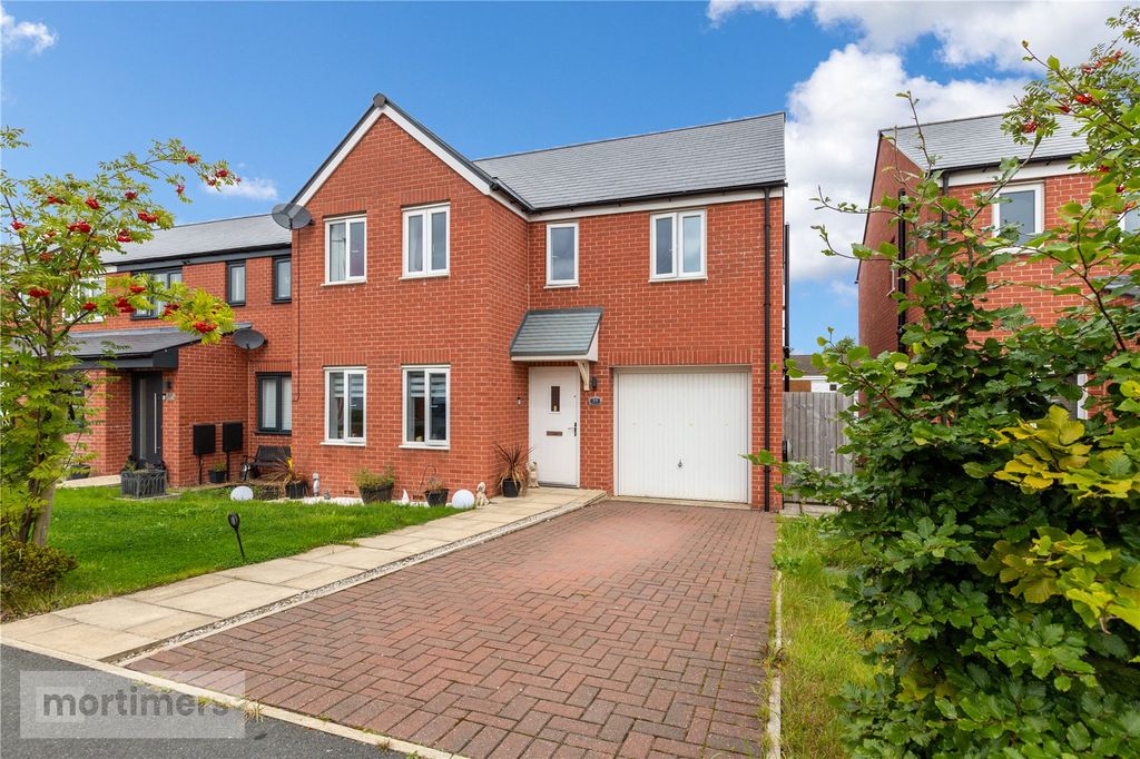 Property photo 1 of 25 Front External