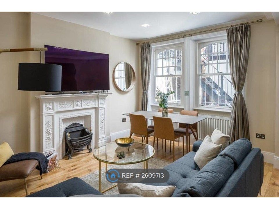 Property photo 1 of 11 Lounge