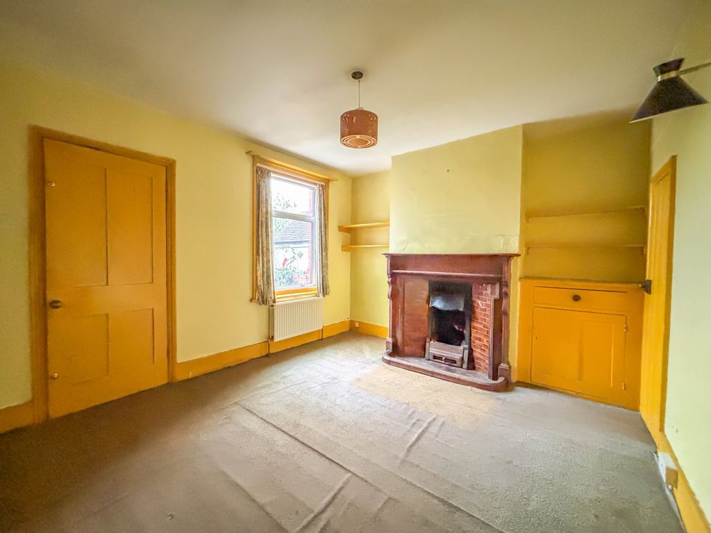 Property photo 3 of 20