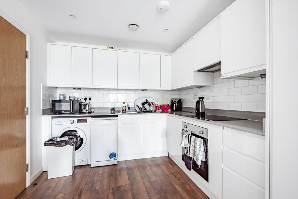 Property photo 3 of 8 725533 (5)