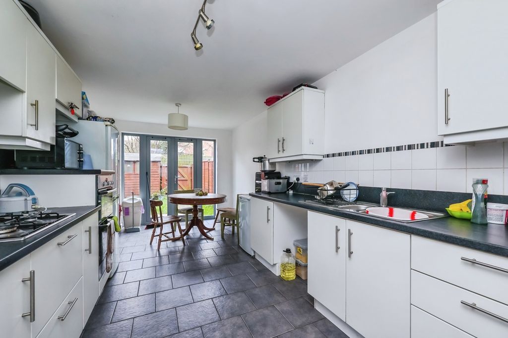 Property photo 3 of 18 Pbox-Img.Jpg