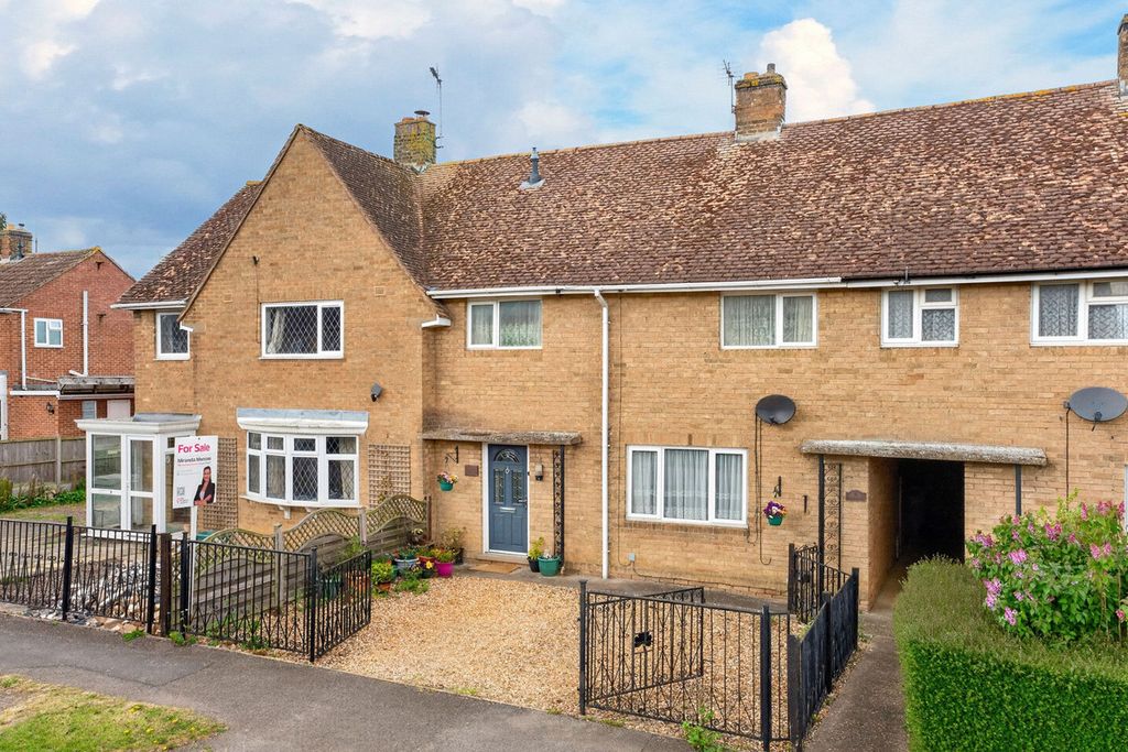 Property photo 1 of 35