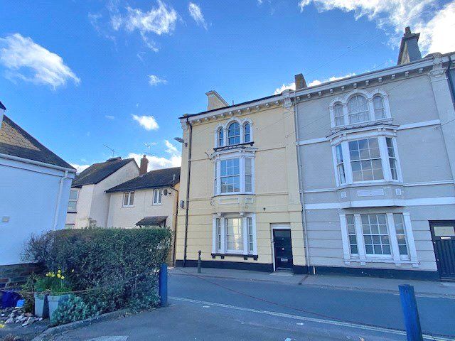 Property photo 1 of 8 External