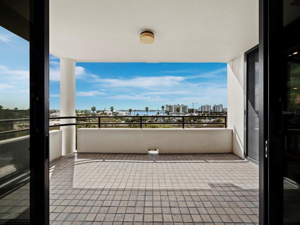 Property photo 3 of 18 <Alttext/>