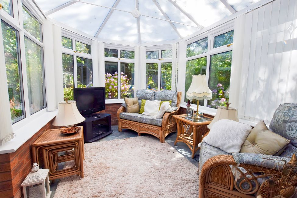 Property photo 3 of 27 Conservatory