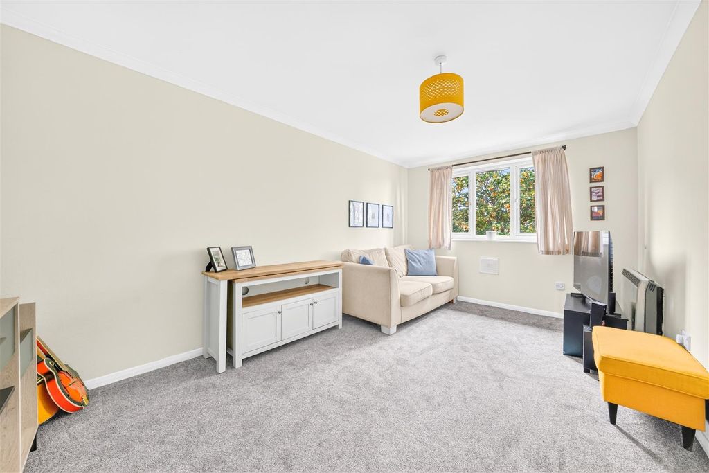 Property photo 2 of 11 02.Jpg