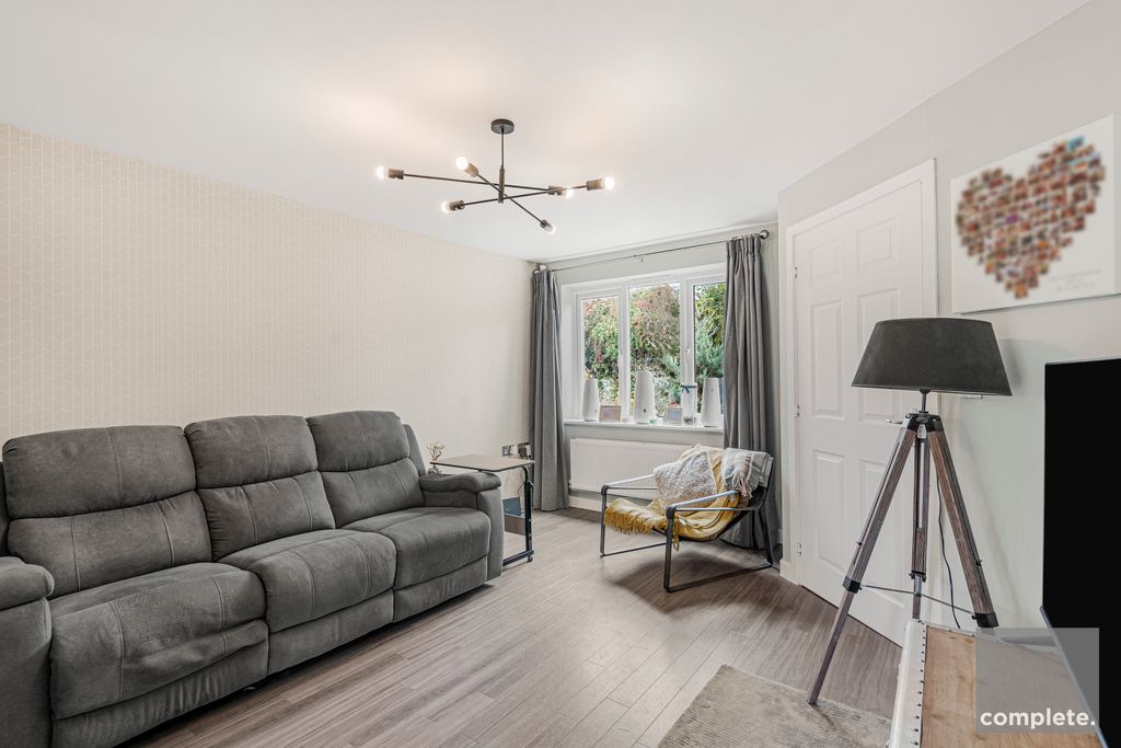 Property photo 3 of 21 16_90845_Watermarked