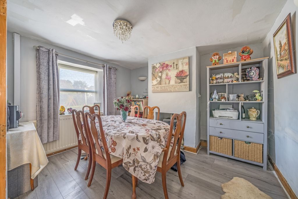 Property photo 2 of 16 1356098-8-68Dba566939E9