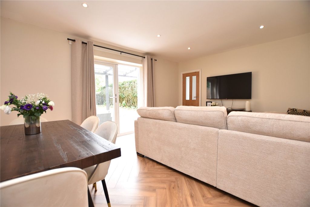Property photo 2 of 21 Picture No. 66