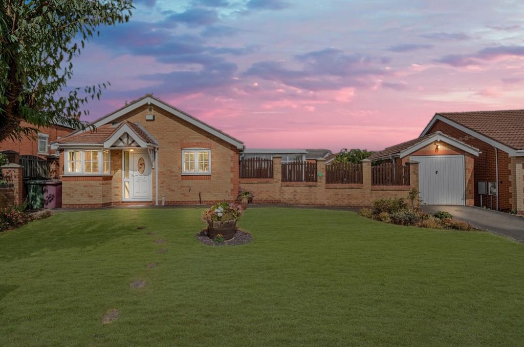 Property photo 1 of 15 Dusk View