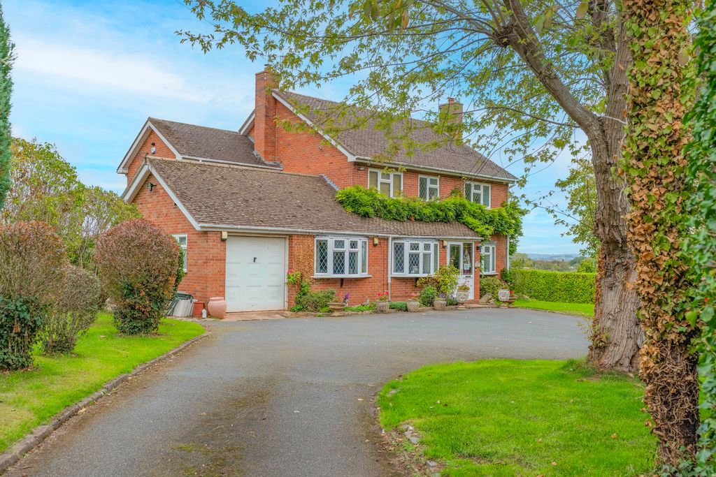 Property photo 1 of 41