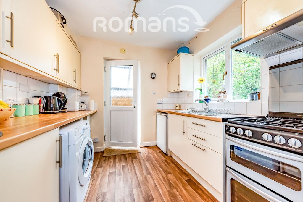 Property photo 3 of 10 3