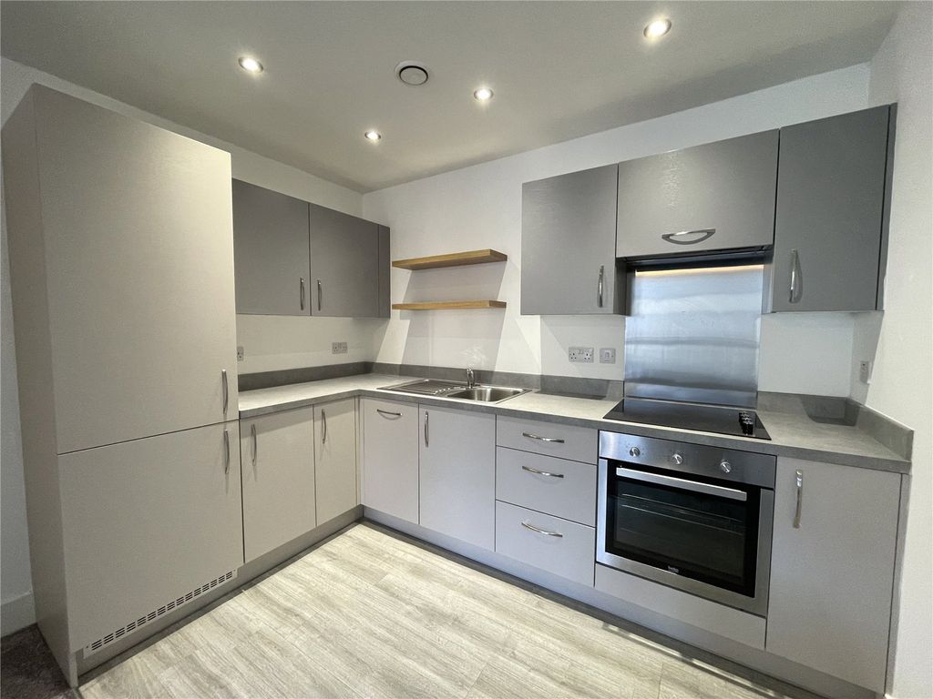 Property photo 2 of 4 Kitchen