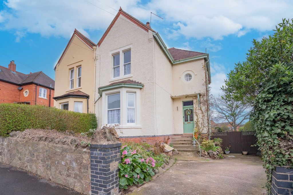 Property photo 3 of 30