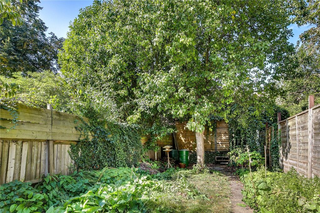 Property photo 2 of 20 Garden