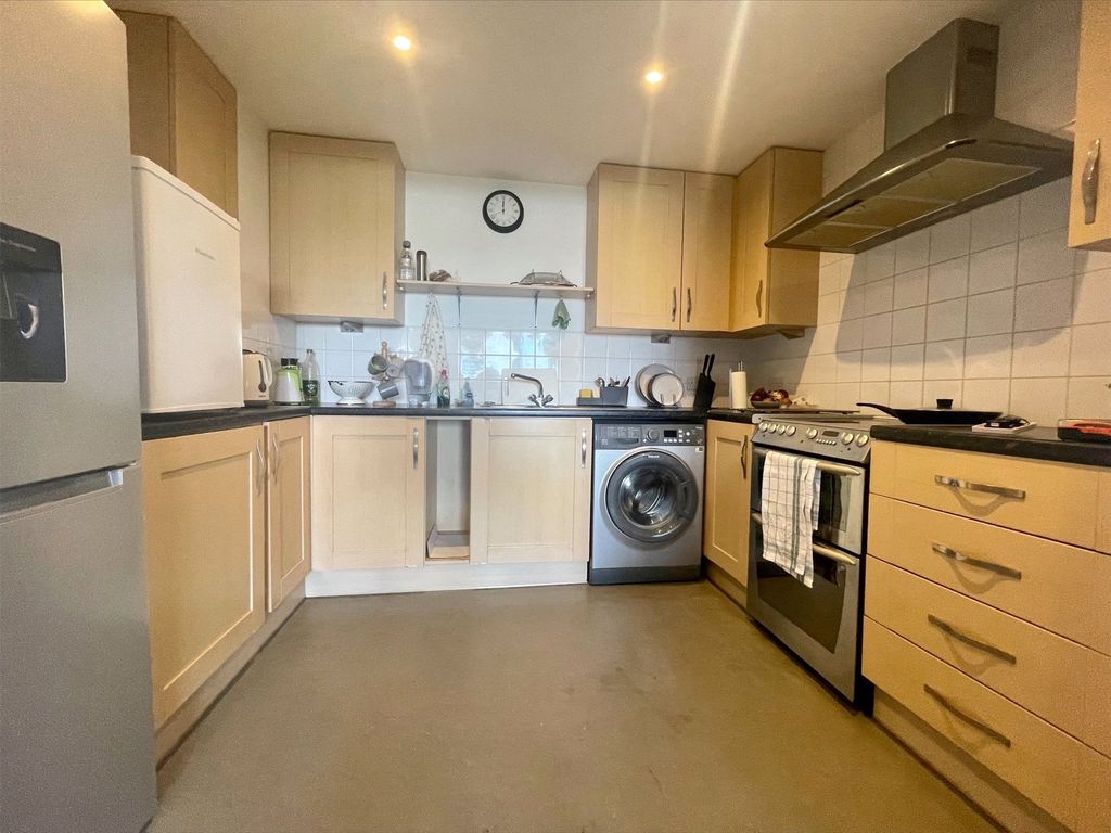 Property photo 3 of 7 Picture No. 05