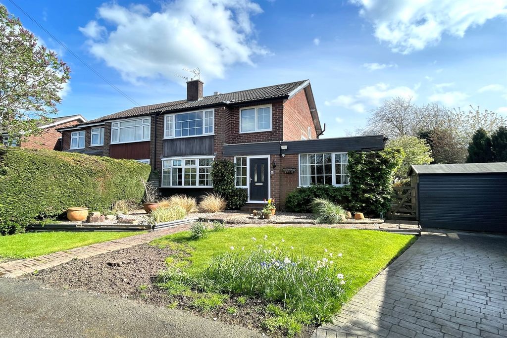 Property photo 1 of 23 (Main)