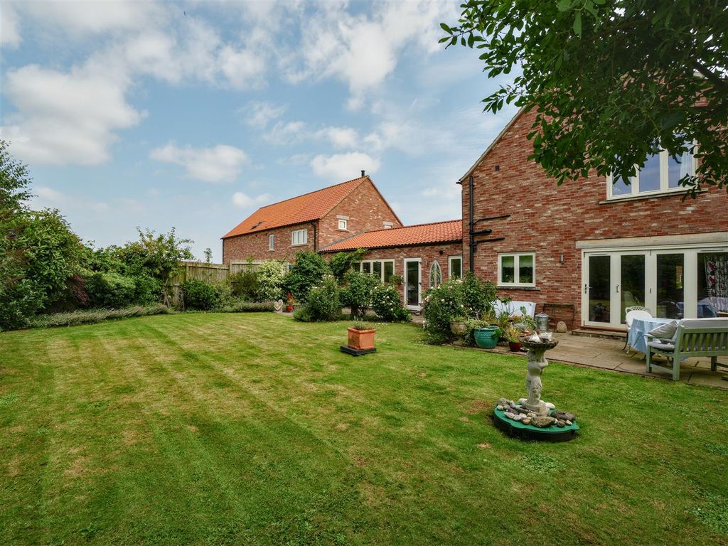 Property photo 2 of 35 External