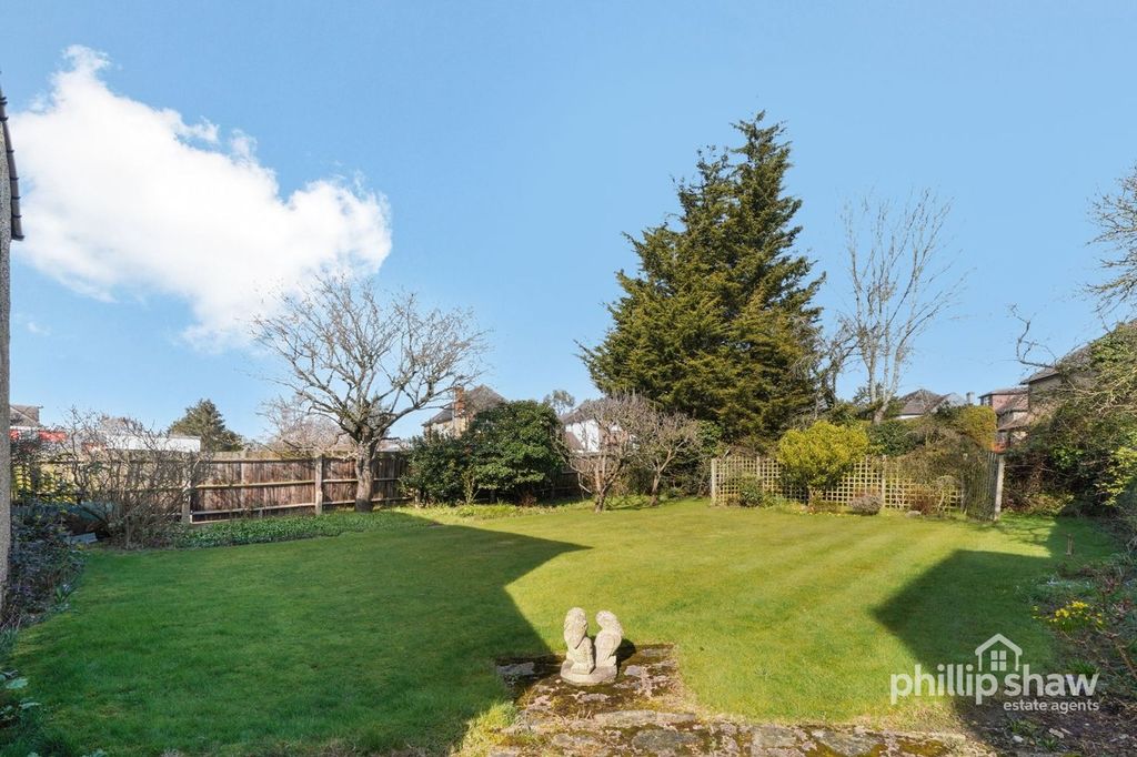 Property photo 3 of 16