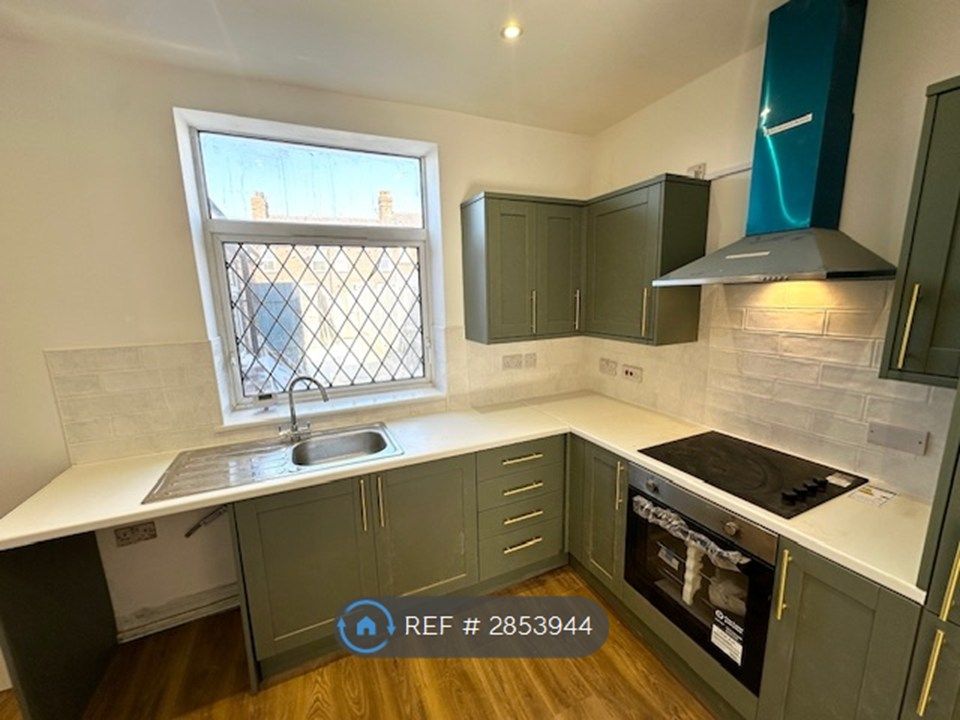 Property photo 2 of 24