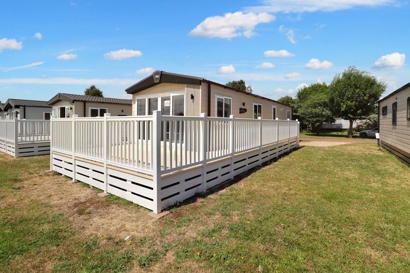 Property photo 1 of 13 Regal Charmouth