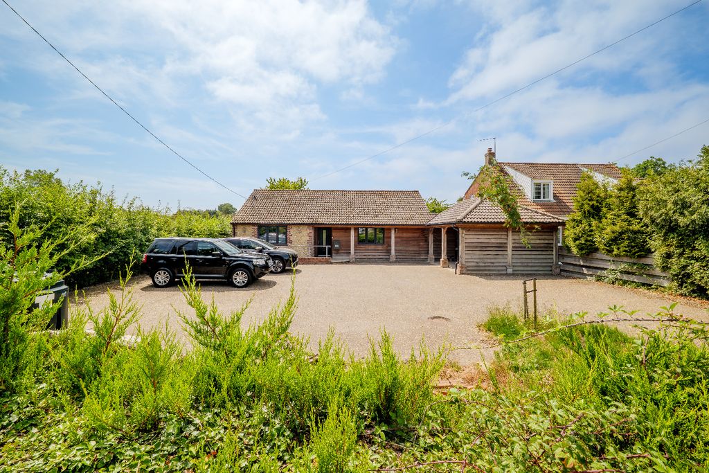 Property photo 2 of 49 4726133