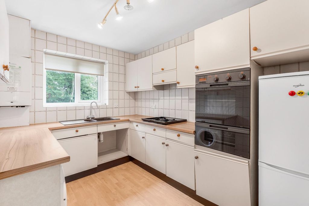 Property photo 3 of 18 3.Jpg