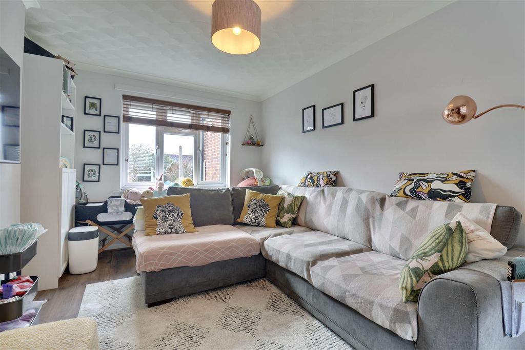 Property photo 2 of 19 8A10Eb26-1B7F-4F3E-Ac8D-36D905763333_1_201_A.Jpeg