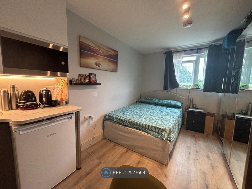 Property photo 2 of 6